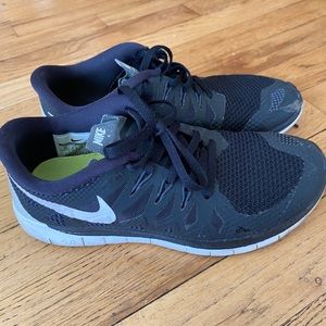 Nikes youth 5 or womens 6